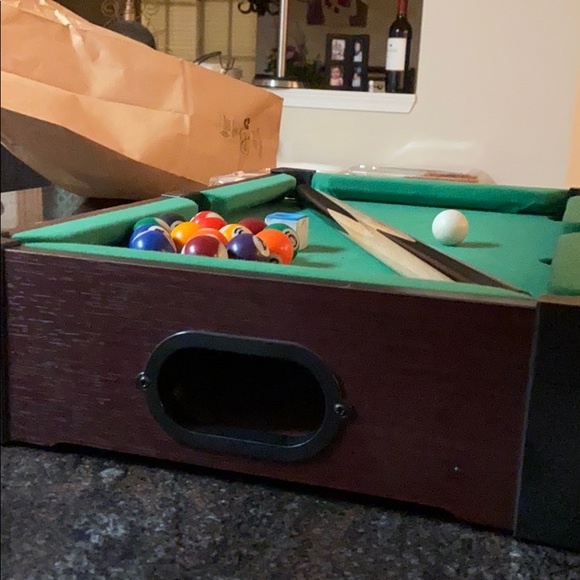 mini pool table *missing triangle* - Picture 2 of 3